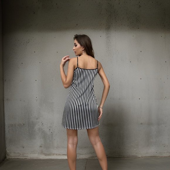 Home Dressing Nightwear and 3pcs Floral Lace Panties - Picture 2 of 10